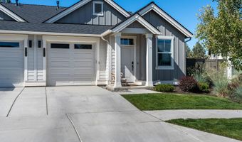 20713 SE Iron Horse Ln, Bend, OR 97702