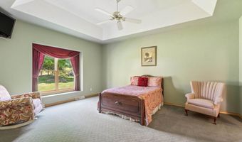 3831 N WAYSIDE Ln, Appleton, WI 54913