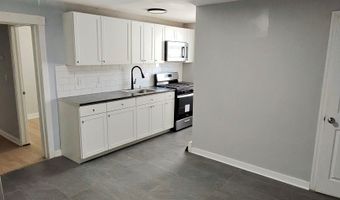 982 Pembroke St 2L, Bridgeport, CT 06608