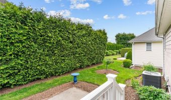 5 Leighas Ln, Coventry, RI 02816