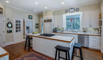 1853 Hasty Rd, Camden, SC 29020