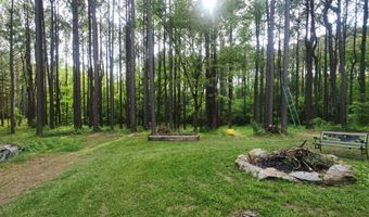 748 Puckett Rd, Anderson, MO 64831