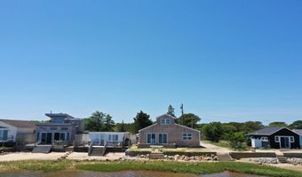 154 Shore Dr E, Amagansett, NY 11930