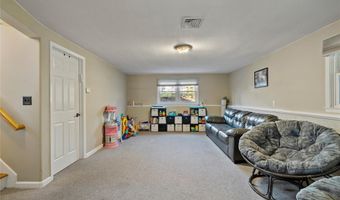 3 Bell Ct, Airmont, NY 10901
