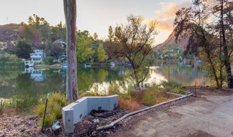2026 E Lakeshore Dr, Agoura Hills, CA 91301
