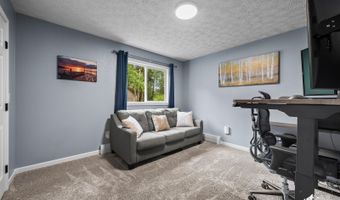 220 Mariner Dr, Anchorage, AK 99515