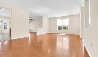 18 Hatteras Way, Barnegat, NJ 08005