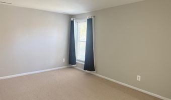 3300 WOODBURN VILLAGE Dr 23, Annandale, VA 22003