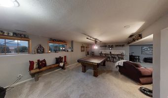 114 Chaudoin Dr, Angola, IN 46703