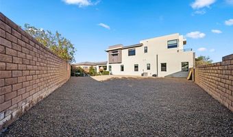 36 Hunting Horn Dr, Las Vegas, NV 89135