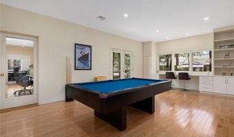 29 Dennell Dr, Lincoln, RI 02865