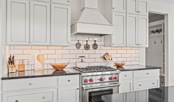 8435 NW 31st Ct, Ankeny, IA 50023