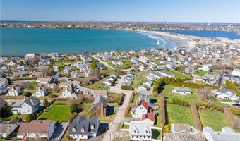 433 Wolcott Ave, Middletown, RI 02842