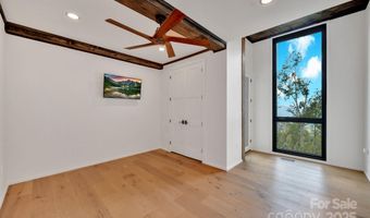 404 Silver Eagle Trl, Banner Elk, NC 28604