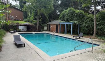 1055 Baxter 207, Athens, GA 30606