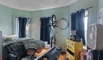 305-307 N Winooski Ave, Burlington, VT 05401