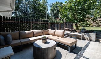 160 Gran Ellen Dr, Athens, GA 30605