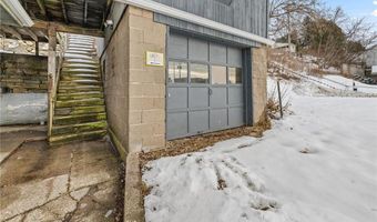 405 N Main St, Alma, WI 54610