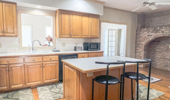 714 HILLYER HIGH Rd, Anniston, AL 36207