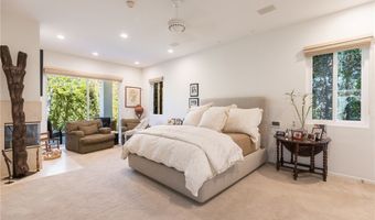 4921 Rupert Ave, Encino, CA 91316