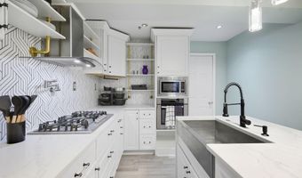 2001 MEDINAH RIDGE Rd, Accokeek, MD 20607