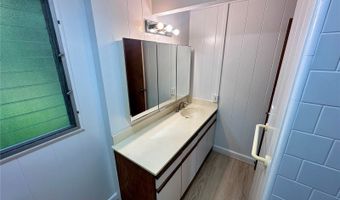 2374 Gardenia St, Honolulu, HI 96816