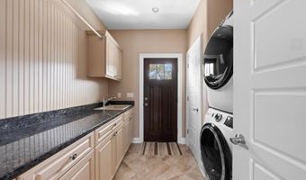 264 41st St, Avalon, NJ 08202