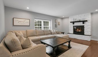 34 Green Meadow Blvd, Middletown, NJ 07748