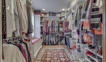 6903 White Pines Ct, Indianapolis, IN 46217
