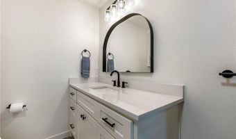1004 Robin Haven Dr, Bentonville, AR 72712