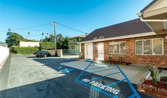 2028 Lake Ave, Altadena, CA 91001