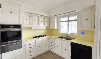 2280 E Valley Pkwy 8, Escondido, CA 92027