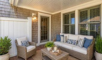 20 Narragansett Ave 306, Narragansett, RI 02882