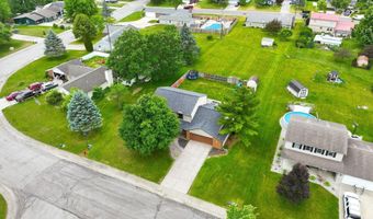 1102 Heritage Ln, Angola, IN 46703