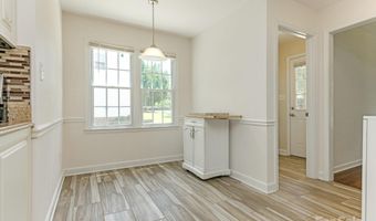 2240 Lawton Bluff Rd, Charlotte, NC 28226