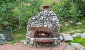 311 Offerson Rd 236, Beaver Creek, CO 81620