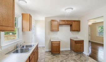 1966 South St, Toms River, NJ 08753