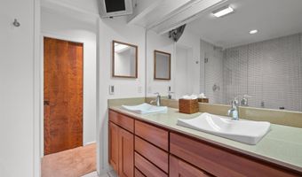 3735 Tremont Ln, Ann Arbor, MI 48105