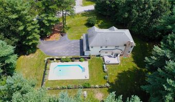 2 Scenic Ridge Ct, Coventry, RI 02816
