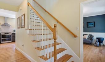 91 Seaverns Bridge Rd, Amherst, NH 03031