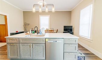 708 N 5th St, Atchison, KS 66002