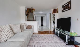 4 SUNSET Ave, Bayonne, NJ 07002