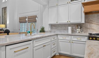 4003 Rive Ln, Addison, TX 75001