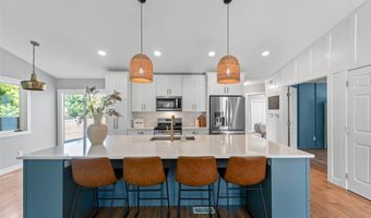 2019 Taylor Cir, Ames, IA 50010
