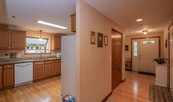 10 Centerview Rd, Atkinson, NH 03811