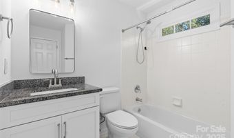 2016 Sablewood Dr, Charlotte, NC 28205