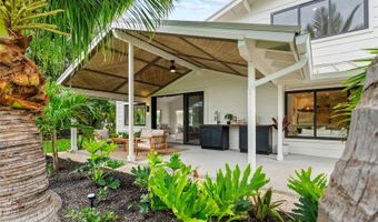 1251 Kainui Dr, Kailua, HI 96734