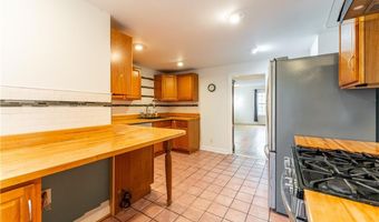 1122 Pawtucket Ave, East Providence, RI 02916