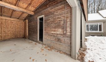 8 Avery Rd, Campton, NH 03223
