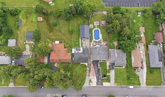 17 W667 Lorraine Ave, Addison, IL 60101